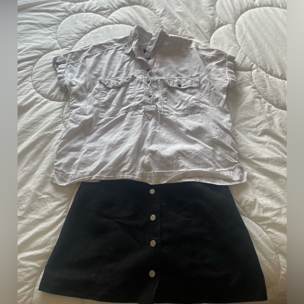 Universal Threads White Button Up Shirt